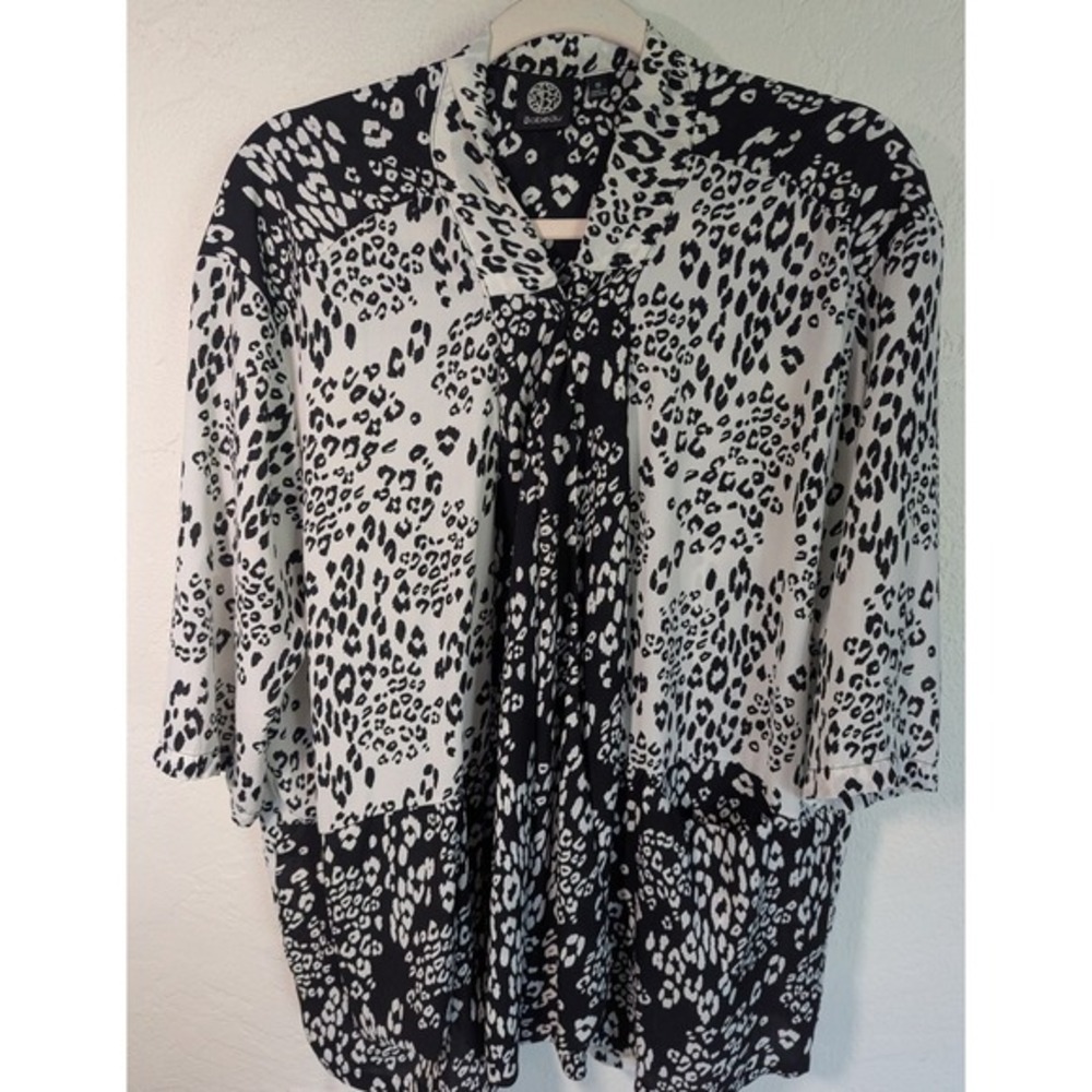 Bobeau Women's 1X Black White‎ Leopard Print 3/4 Sleeve Blouse Top with Pockets